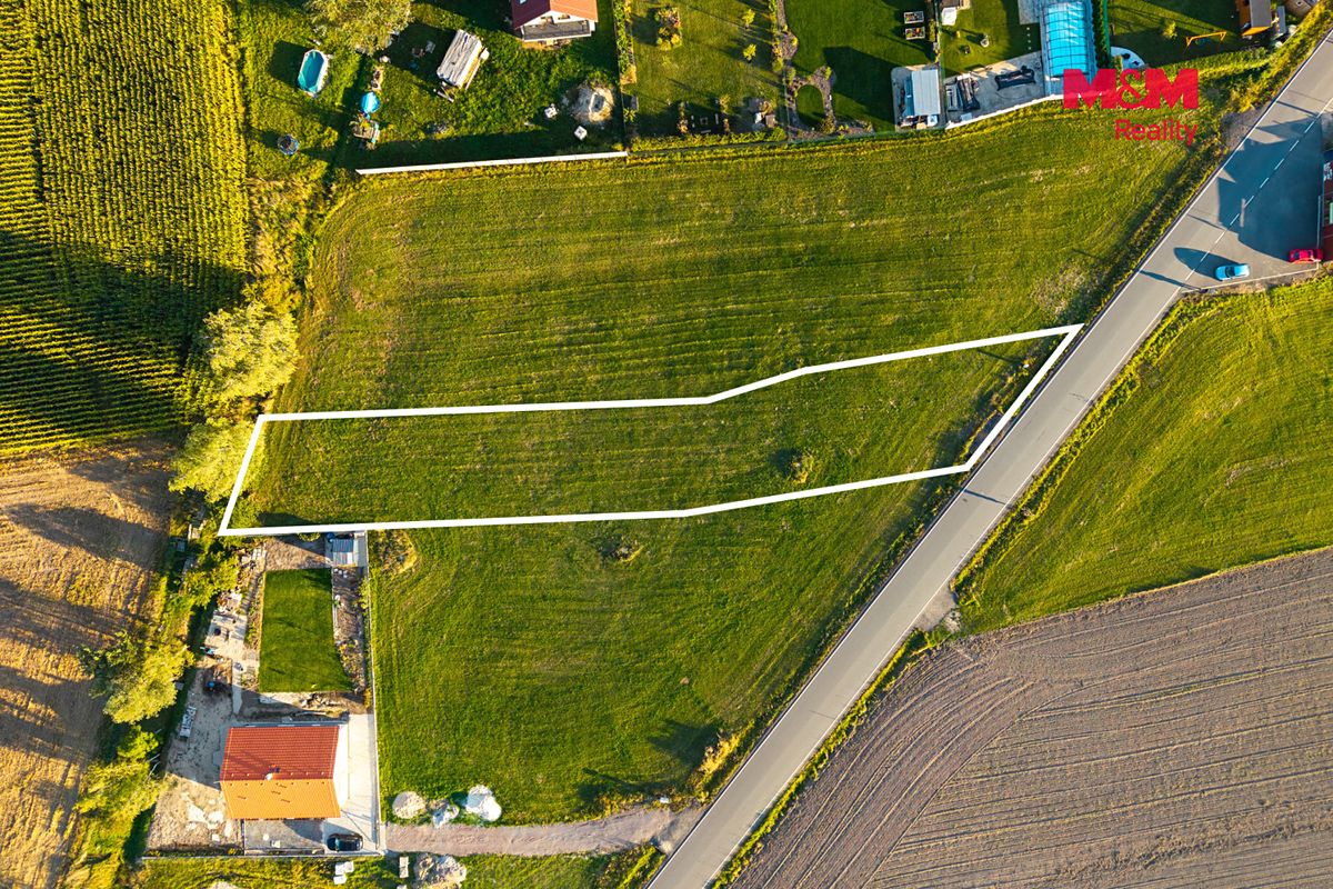 Prodej stavebního pozemku 1442 m² – fotografie 3