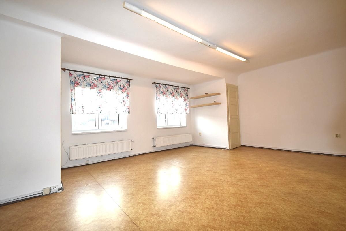 Pronájem bytu 1+kk 36 m² – fotografie 2