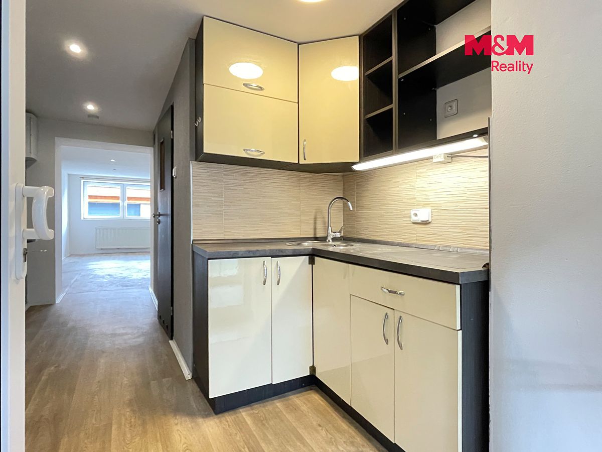 Pronájem bytu 2+1 70 m² – fotografie 2