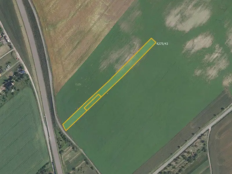 Prodej pole 6602 m², Kuchařovice – náhled fotky 1