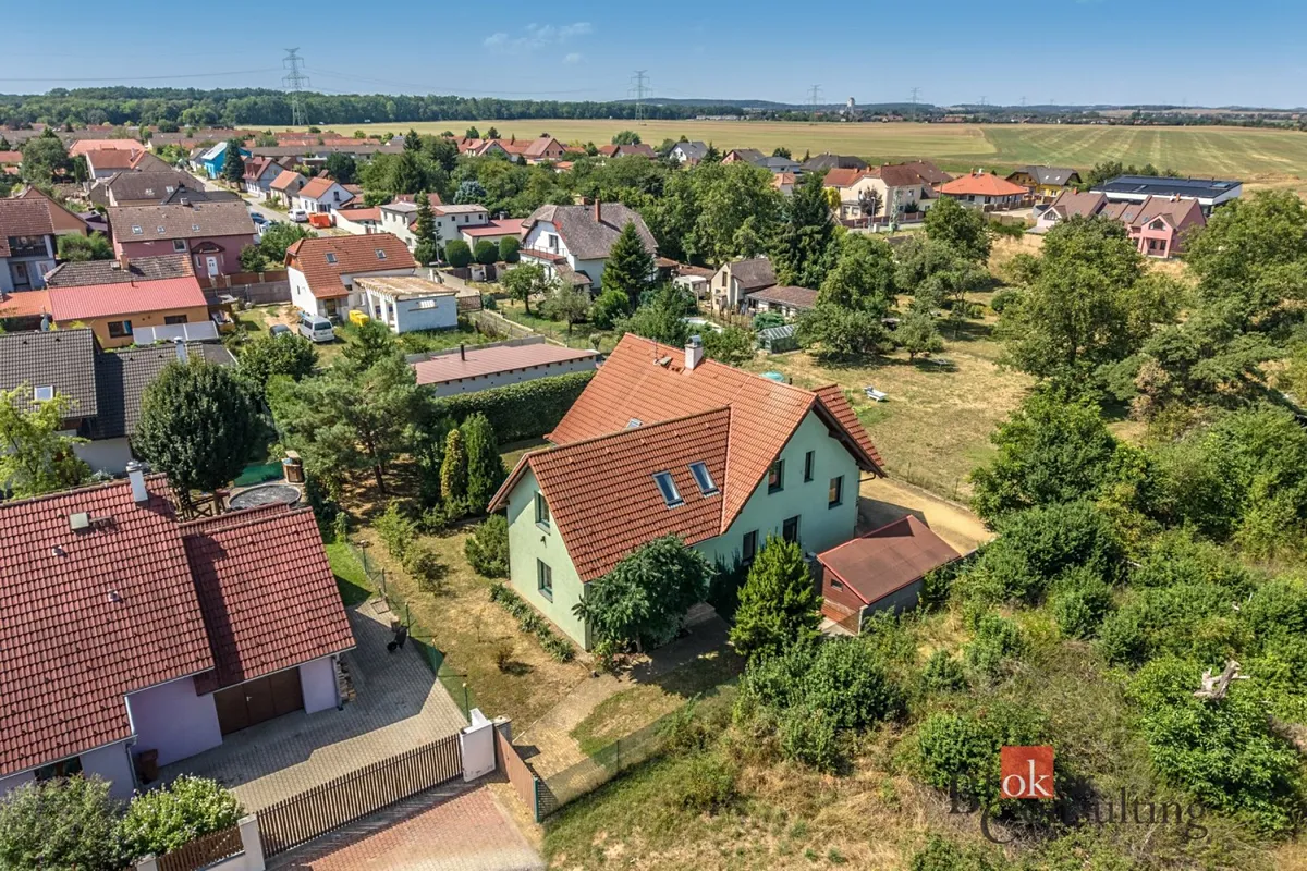 Prodej rodinného domu 260 m², pozemek 822 m²