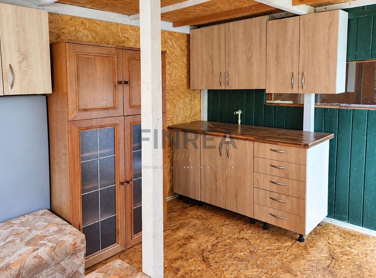 Prodej chaty 30 m², pozemek 338 m² – fotografie 2