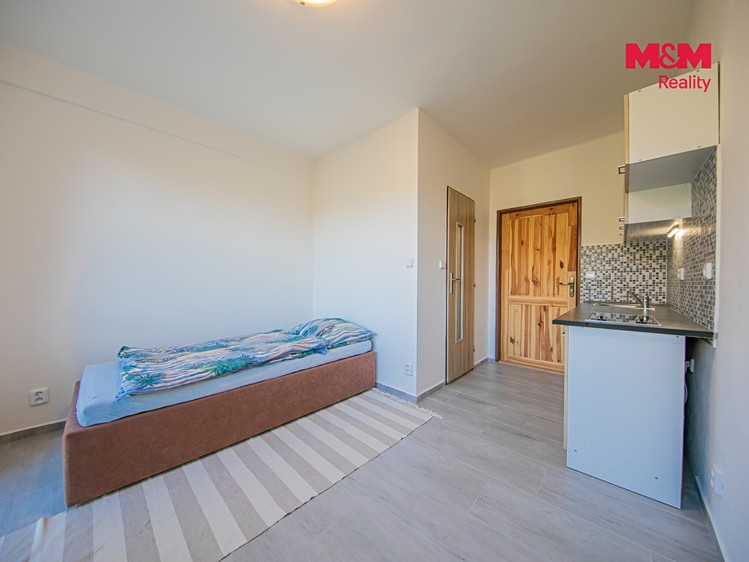 Комерційне приміщення на продаж, 2 200 м² (15 з 30)