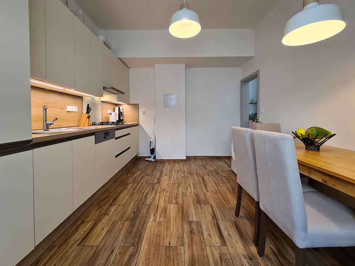 Pronájem bytu 2+1 59 m² – fotografie 4