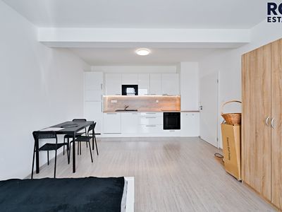 Pronájem bytu 1+kk 30 m²