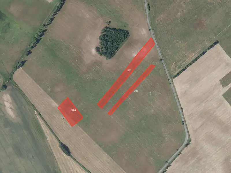 Prodej pole 13422 m², Horušice – náhled fotky 1