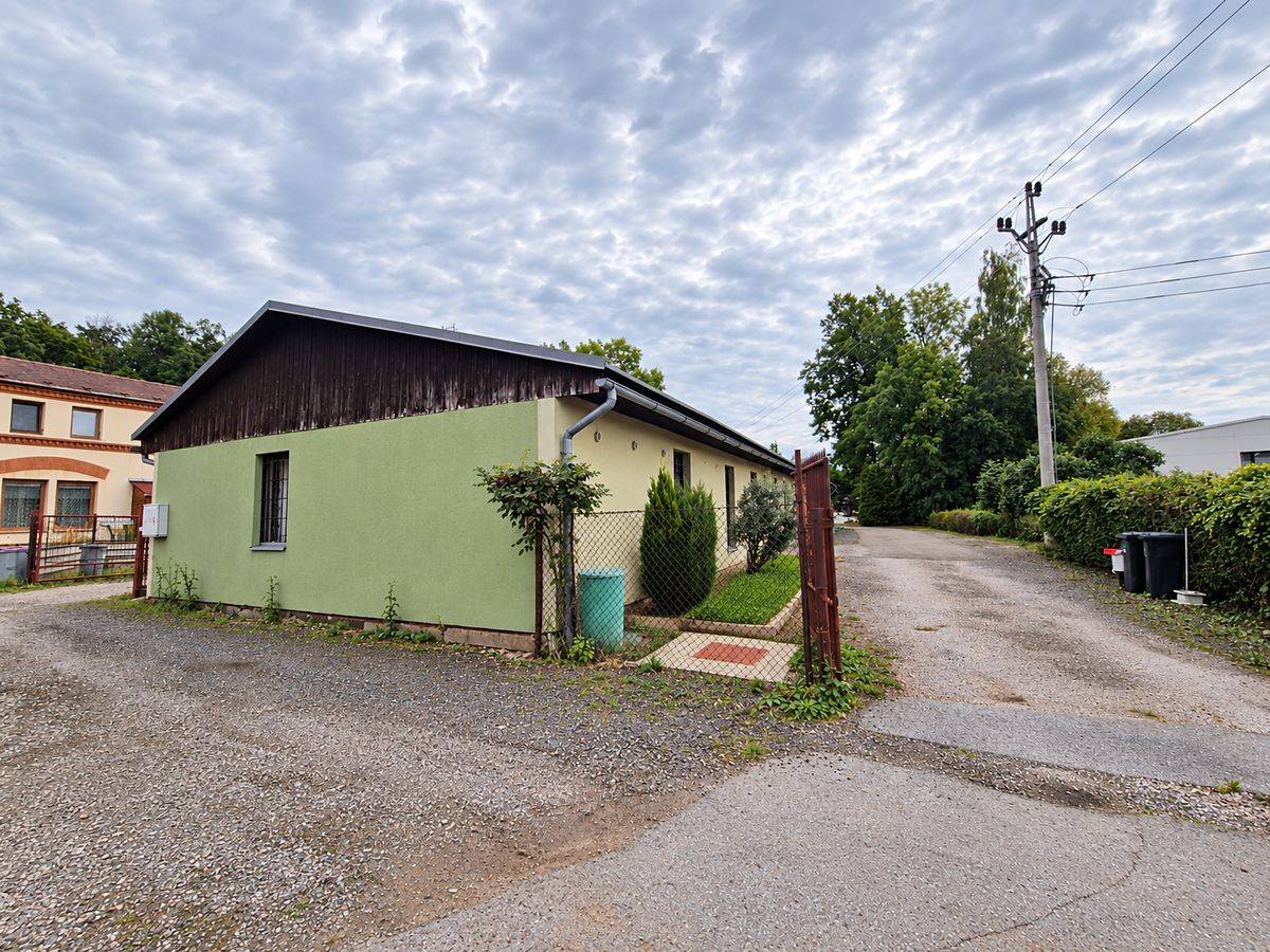 Pronájem skladového prostoru 305 m²