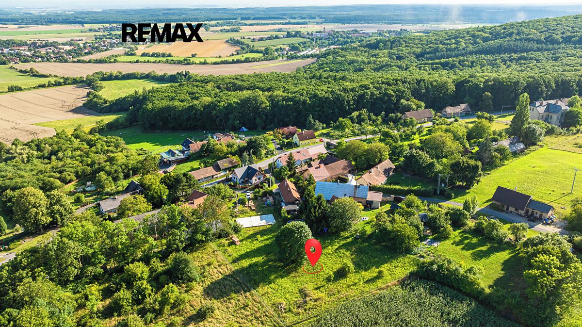 Prodej stavebního pozemku 2594 m² – fotografie 3