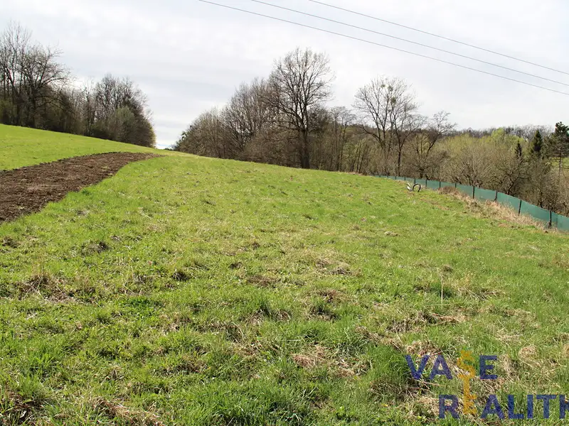 Prodej stavebního pozemku 1800 m², Nový Jičín – náhled fotky 2