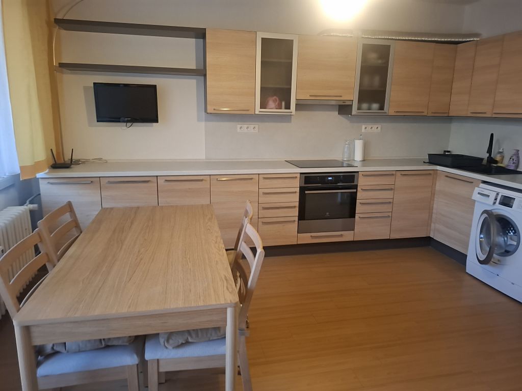 Pronájem bytu 2+kk 48 m² – fotografie 3