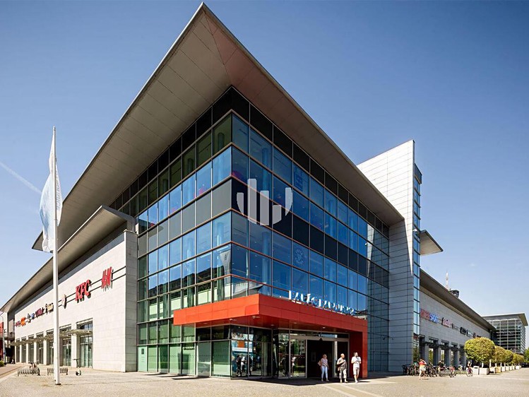 Pronájem komerčního prostoru, 320 m² (1 z 5)