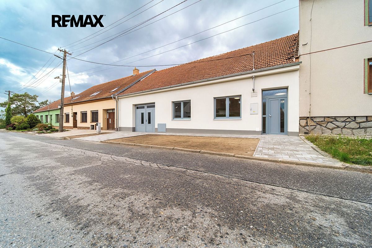 Prodej rodinného domu 102 m², pozemek 835 m²