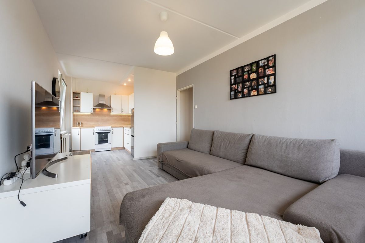 Pronájem bytu 2+kk 43 m² – fotografie 2