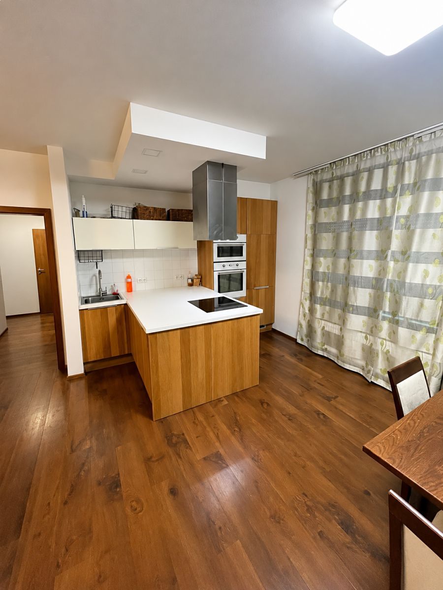 Pronájem bytu 2+kk 64 m²