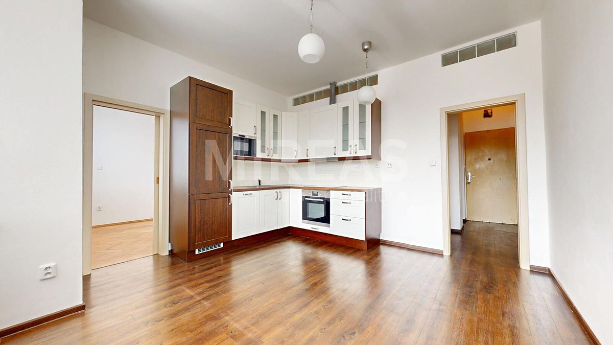 Pronájem bytu 2+kk 45 m²