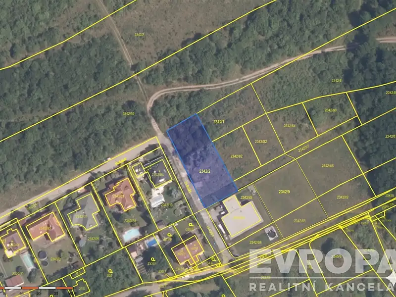 Prodej stavebního pozemku 1010 m², Praha – náhled fotky 3