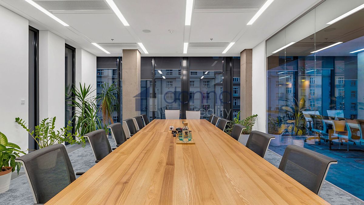 Pronájem kanceláře 520 m² – fotografie 5