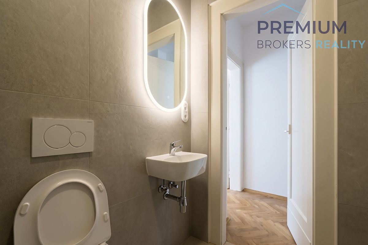 Pronájem bytu 1+kk 32 m² – fotografie 2