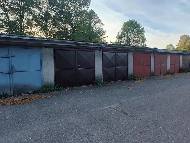 Pronájem garáže 18 m², Jaroměř – náhled fotky 3