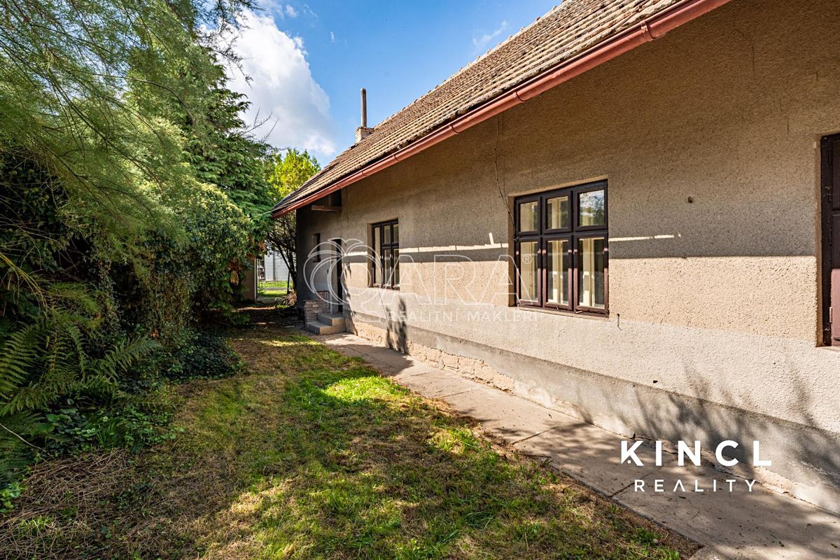 Prodej rodinného domu 104 m², pozemek 922 m² – fotografie 3