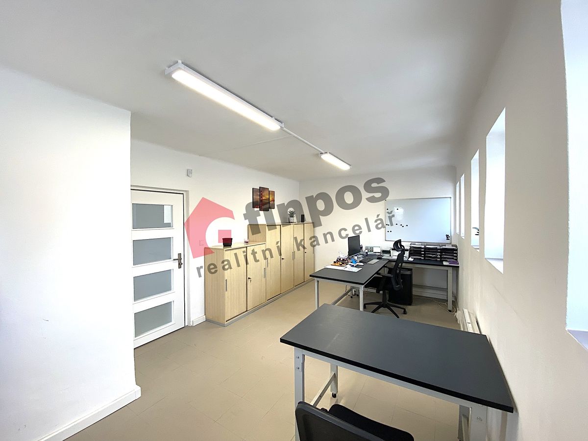 Pronájem kanceláře 14 m² – fotografie 4