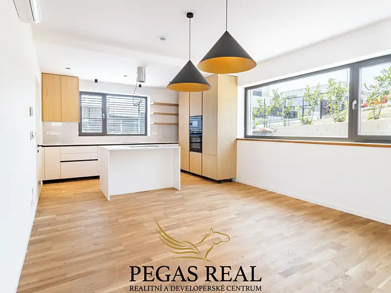 Prodej rodinného domu 165 m², pozemek 734 m², Želešice – náhled fotky 2