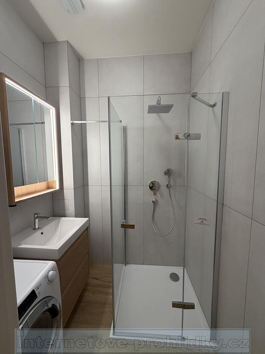 Pronájem bytu 2+1 73 m² – fotografie 4