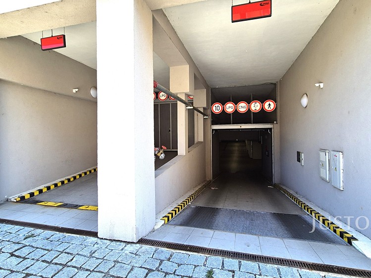 Pronájem nemovitosti, 17 m² (10 z 12)