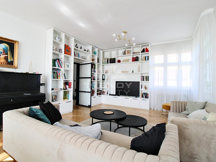 Prodej domu, 306 m² (9 z 32)