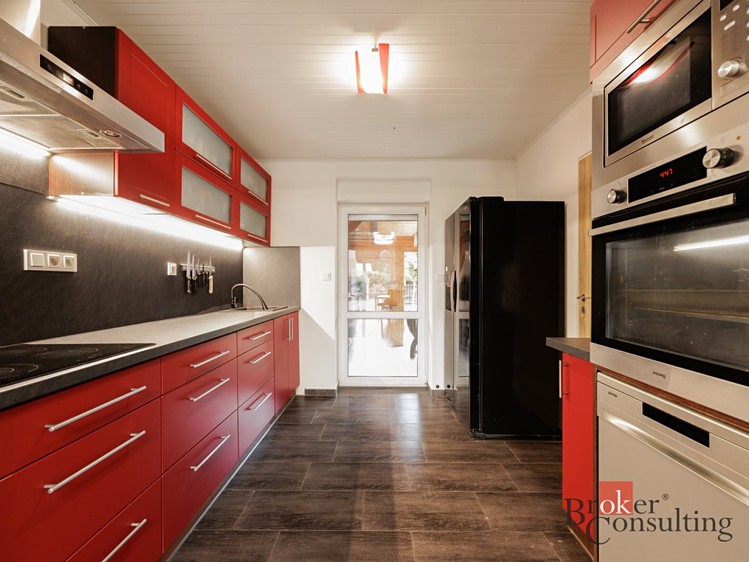 Prodej domu, 286 m² (14 z 42)