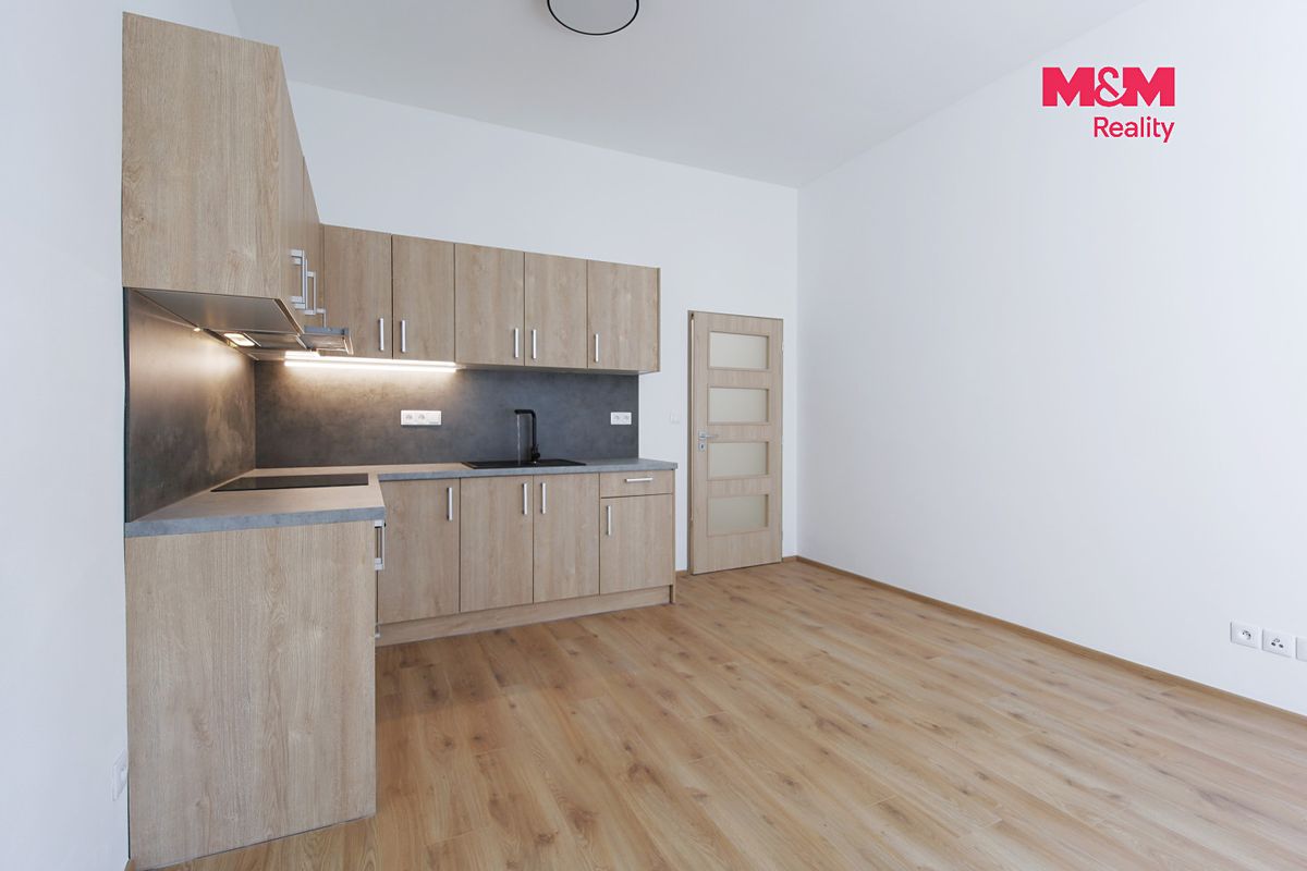 Pronájem bytu 2+kk 62 m² – fotografie 3