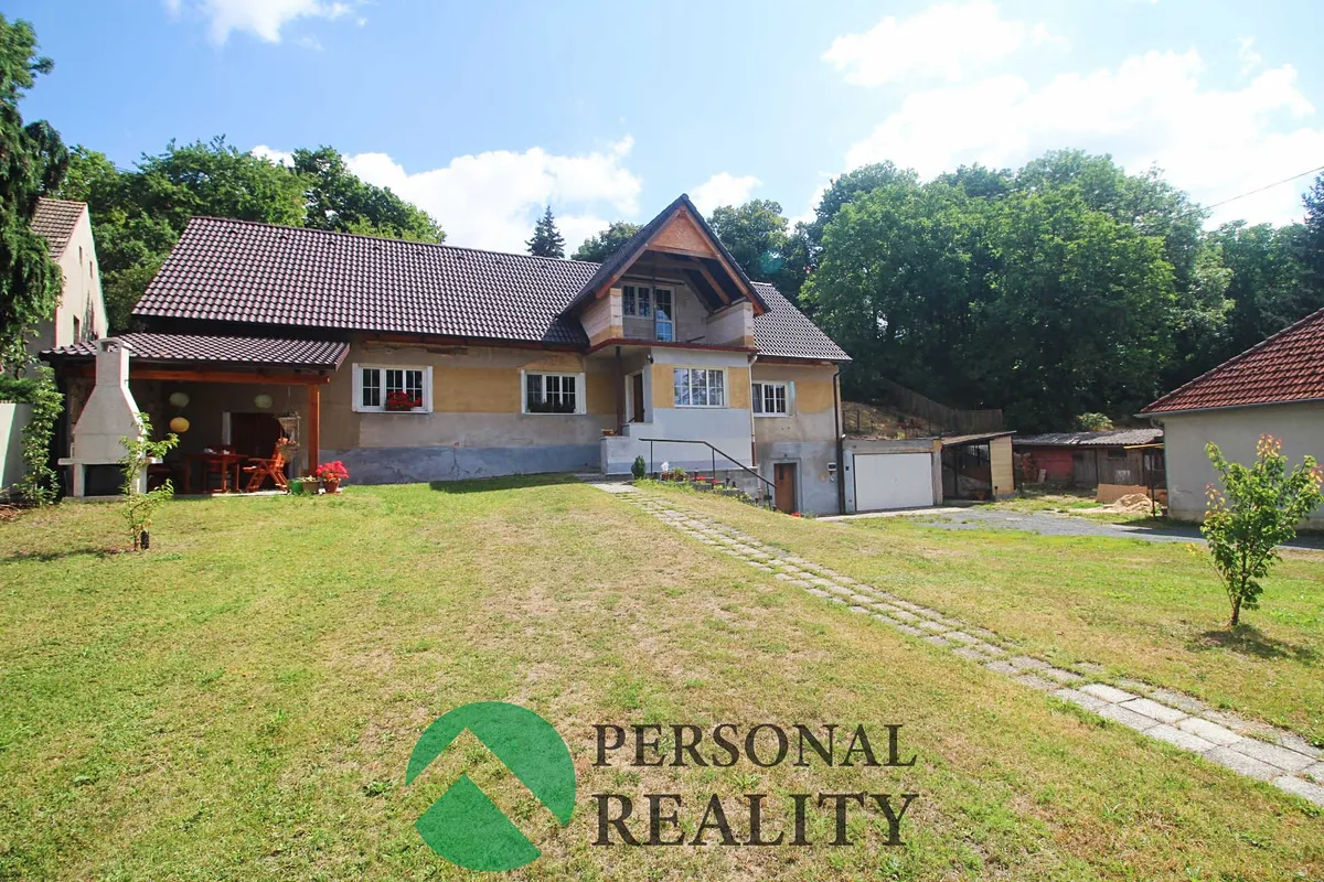 Prodej rodinného domu 100 m², pozemek 1453 m²