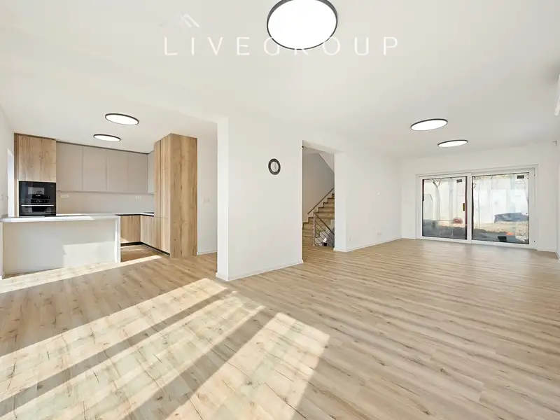 Prodej rodinného domu 183 m², pozemek 665 m², Němčičky – náhled fotky 2