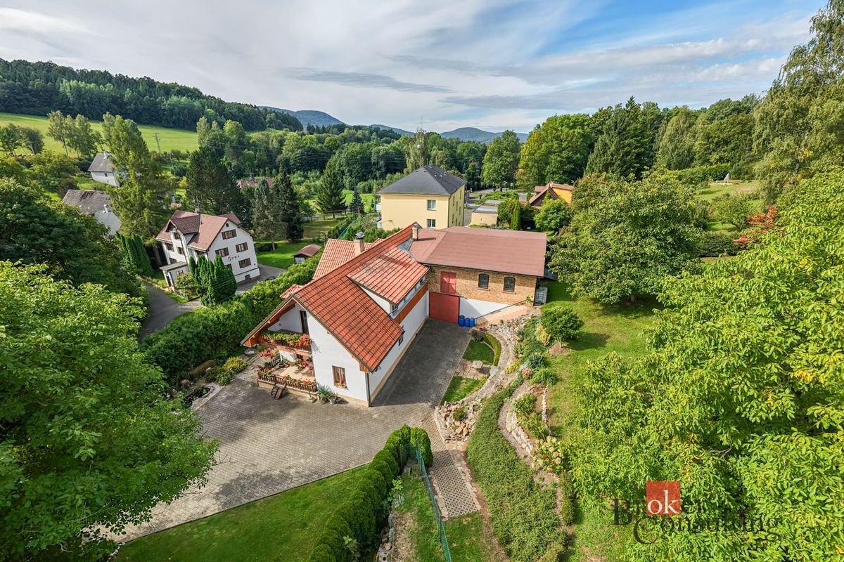 Prodej rodinného domu 310 m², pozemek 3789 m² – fotografie 2