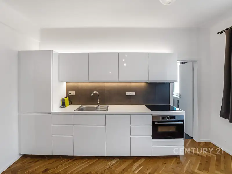 Pronájem bytu 2+kk, 57 m², Praha 3, Praha