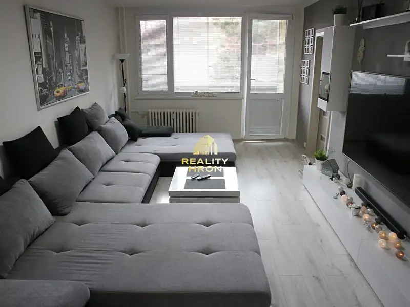 Pronájem bytu 3+1 77 m², Jirkov – náhled fotky 3