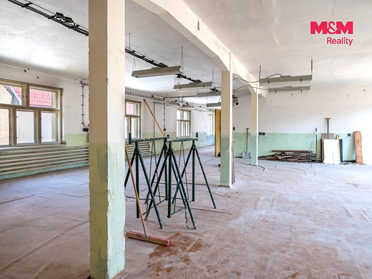 Prodej komerčního prostoru, 2 640 m² (27 z 30)