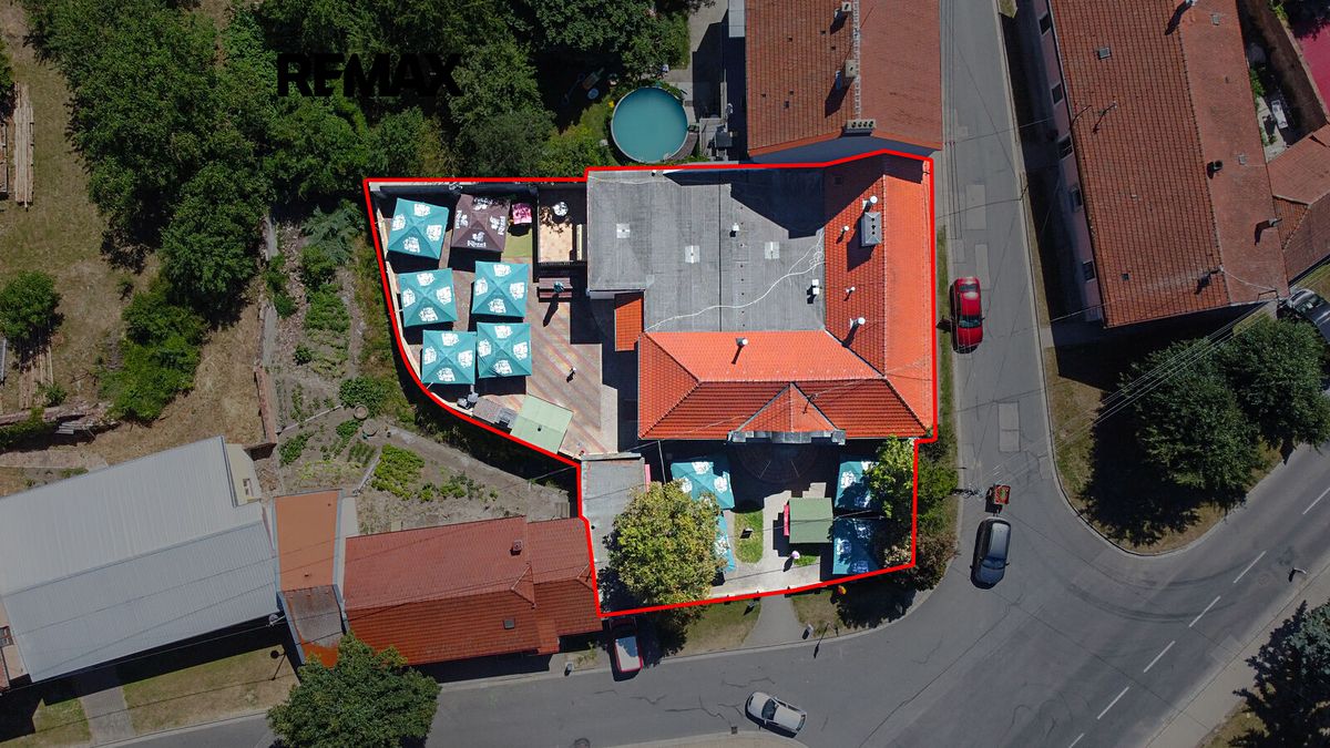 Prodej restaurace 320 m²