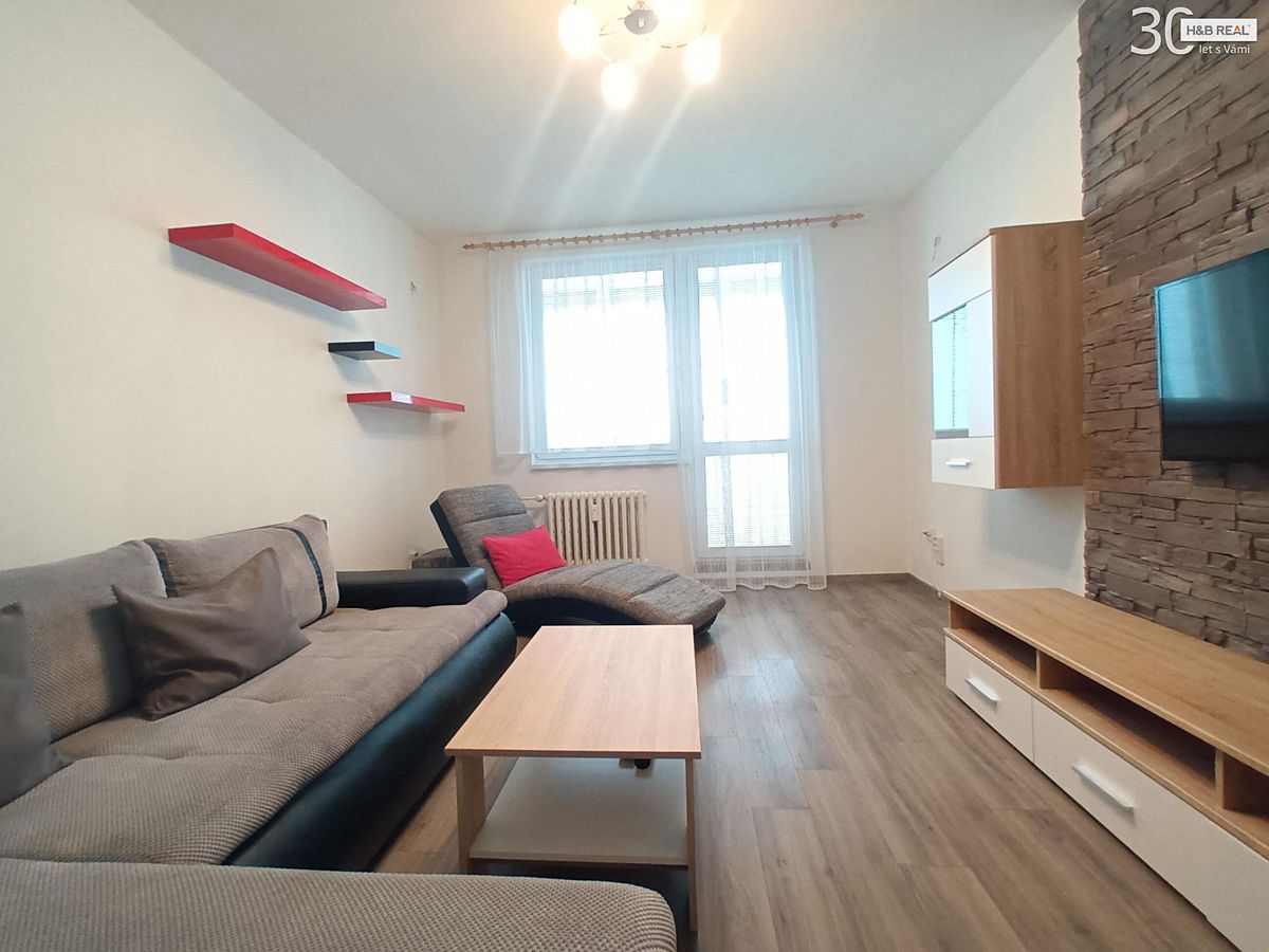 Pronájem bytu 3+1 70 m² – fotografie 2