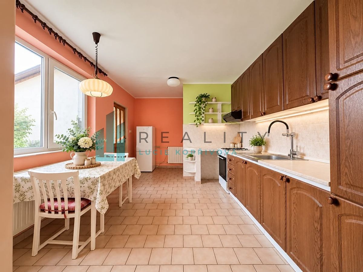 Prodej rodinného domu 170 m², pozemek 433 m² – fotografie 4