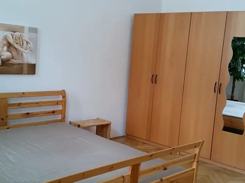 Pronájem bytu 2+kk 65 m², Praha – náhled fotky 3