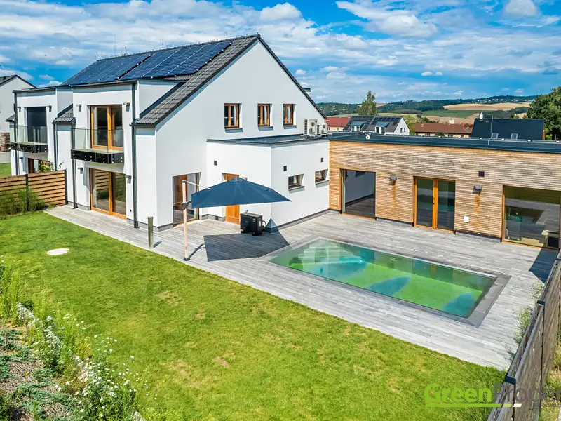Prodej rodinného domu 308 m², pozemek 1907 m², Chocerady – náhled fotky 2