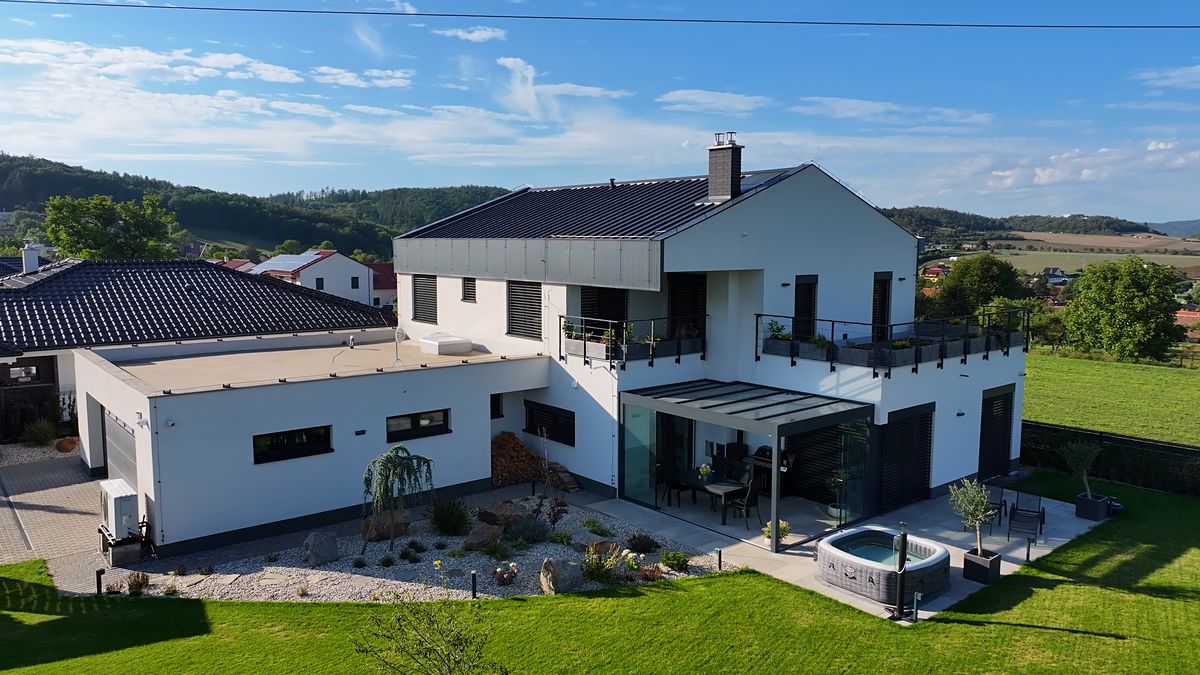 Prodej rodinného domu 236 m², pozemek 1126 m²