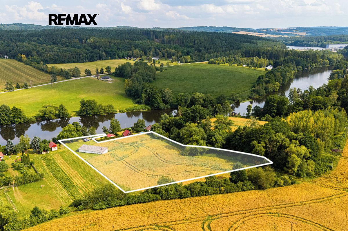 Prodej stavebního pozemku 7737 m², Týn nad Vltavou – fotka 1 z 3