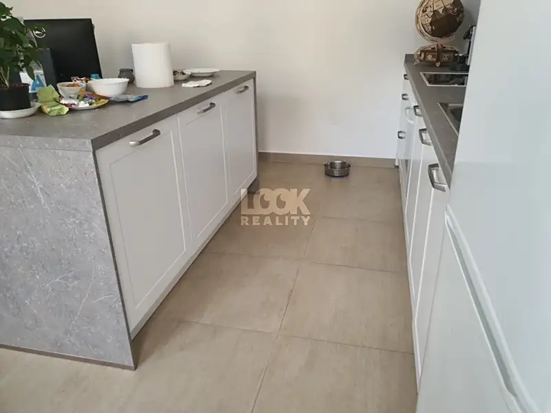 Pronájem bytu 2+kk 65 m², Praha – náhled fotky 3