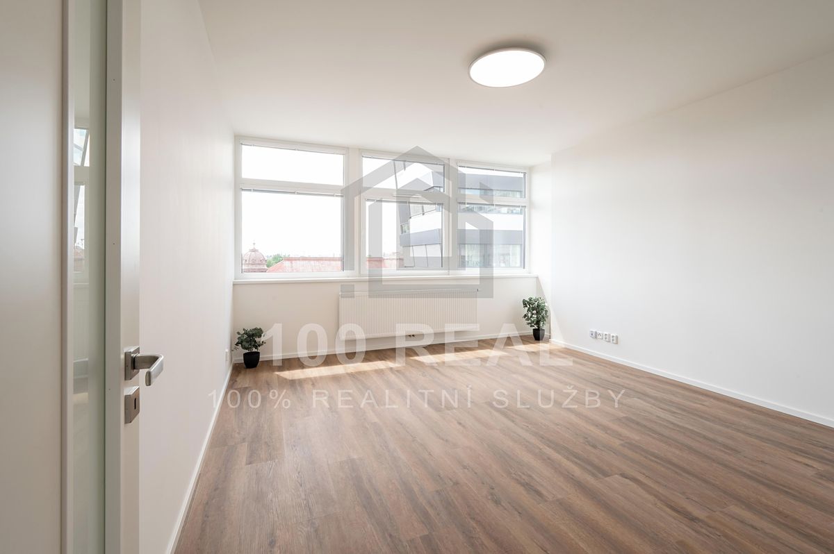 Pronájem bytu 2+kk 51 m² – fotografie 3