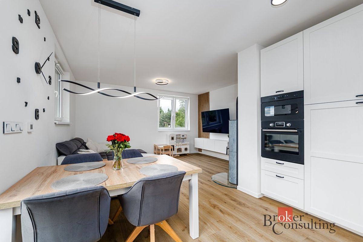 Pronájem bytu 4+kk 78 m² – fotografie 5