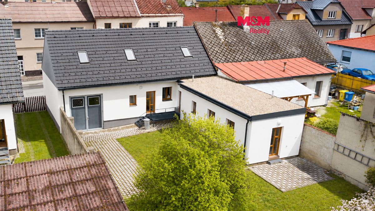 Prodej rodinného domu 215 m², pozemek 844 m², Horní Cerekev – fotka 1 z 3