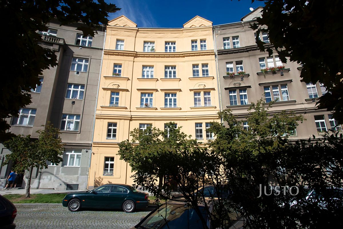 Pronájem bytu 2+1 78 m² – fotografie 2