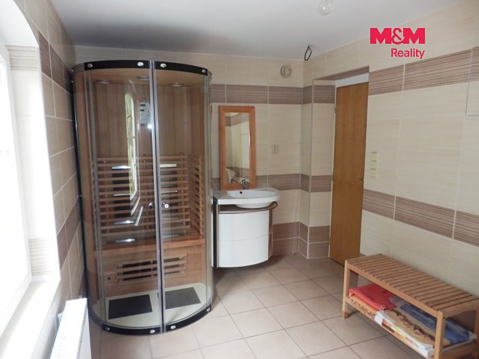 Prodej komerčního prostoru, 1 146 m² (21 z 30)